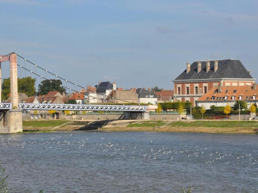 ホテル Le Prieure Saint Agnan Cosne-sur-Loire エクステリア 写真